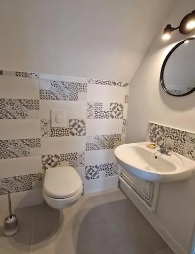 Le De La Sienne Nyaraló